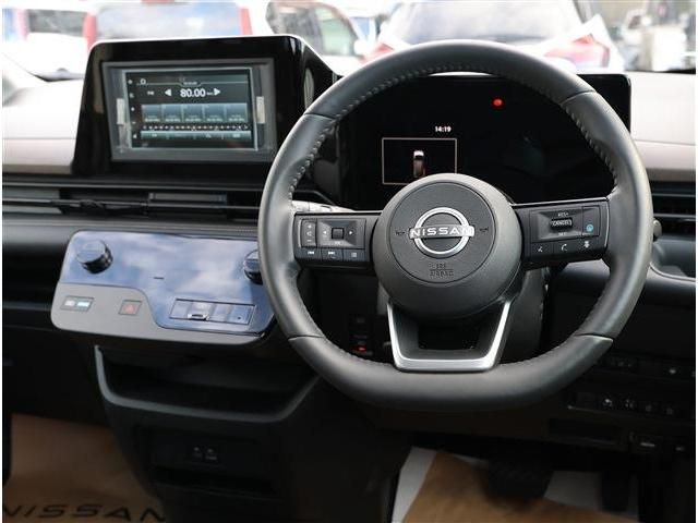 NISSAN SERENA  WG 4WD 2025 Image 31