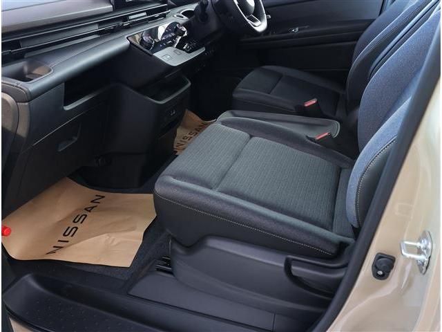 NISSAN SERENA  WG 4WD 2025 Image 31