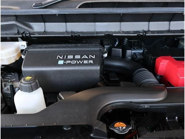 NISSAN SERENA  WG 4WD 2025 Image 31