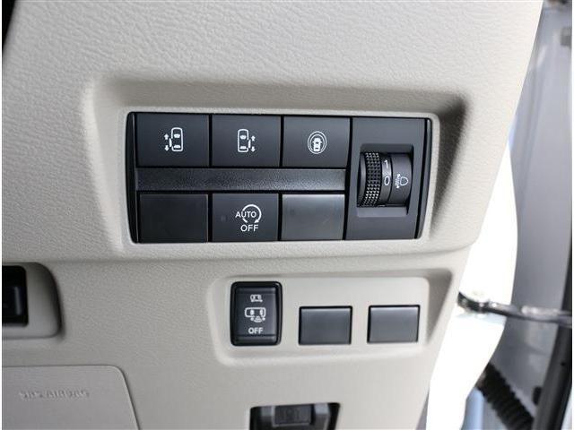 NISSAN ROOX 2023 Image 31