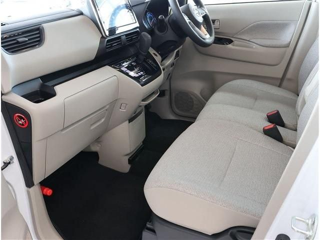 NISSAN ROOX 2023 Image 31