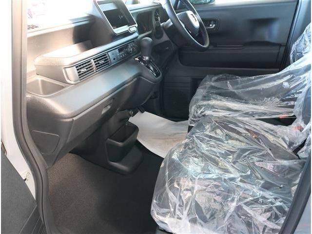 HONDA N BOX CUSTOM 2025 Image 31