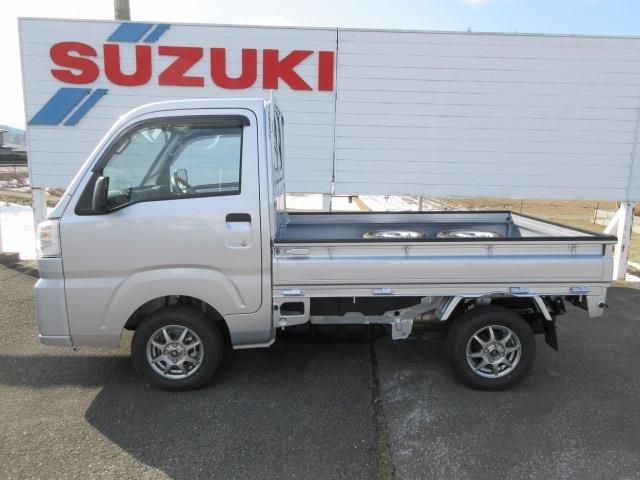DAIHATSU HIJET TRUCK 4WD 2023 Image 31