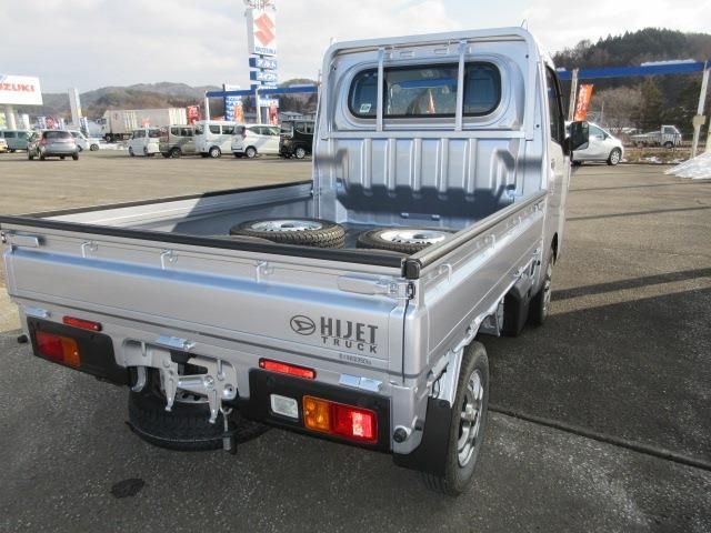 DAIHATSU HIJET TRUCK 4WD 2023 Image 31