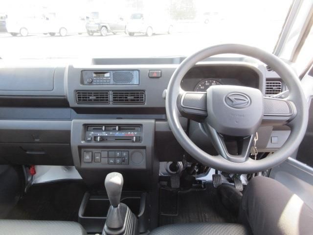 DAIHATSU HIJET TRUCK 4WD 2023 Image 31