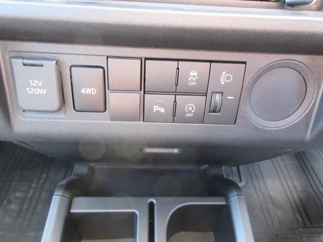 DAIHATSU HIJET TRUCK 4WD 2023 Image 31