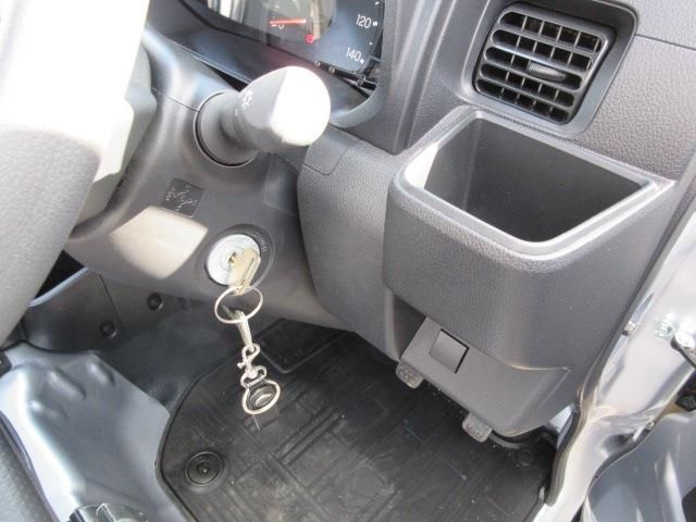 DAIHATSU HIJET TRUCK 4WD 2023 Image 31