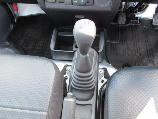 DAIHATSU HIJET TRUCK 4WD 2023 Image 31