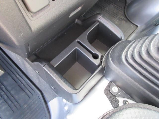 DAIHATSU HIJET TRUCK 4WD 2023 Image 31