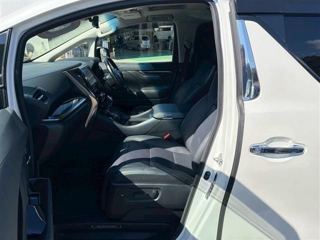 TOYOTA ALPHARD HYBRID 4WD 2022 Image 31