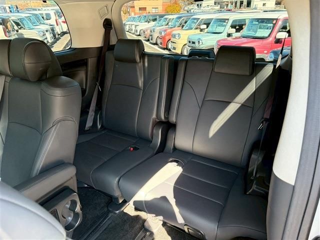 TOYOTA ALPHARD HYBRID 4WD 2022 Image 31