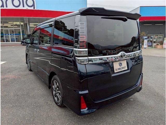 TOYOTA VOXY 2020 Image 31