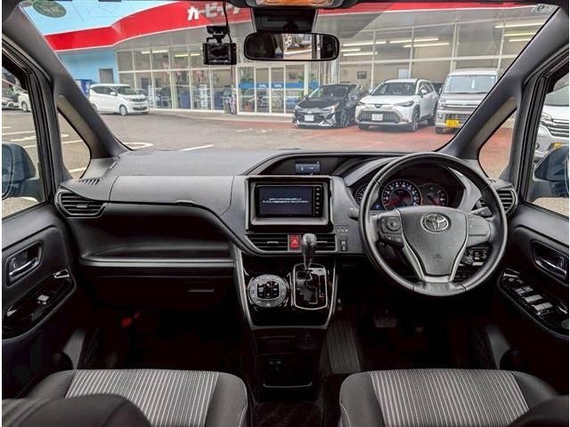 TOYOTA VOXY 2020 Image 31