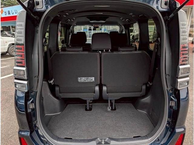 TOYOTA VOXY 2020 Image 31