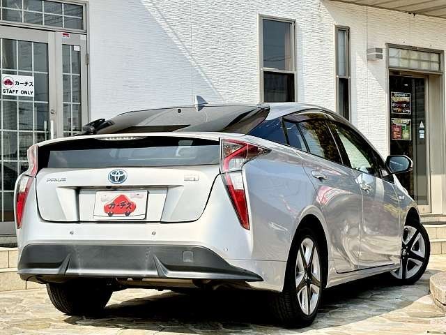TOYOTA PRIUS 2015 Image 31