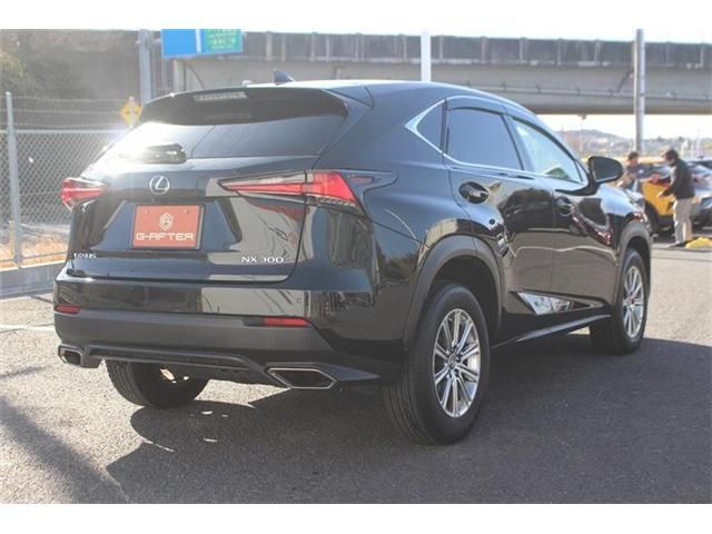 TOYOTA LEXUS NX300 2017 Image 31