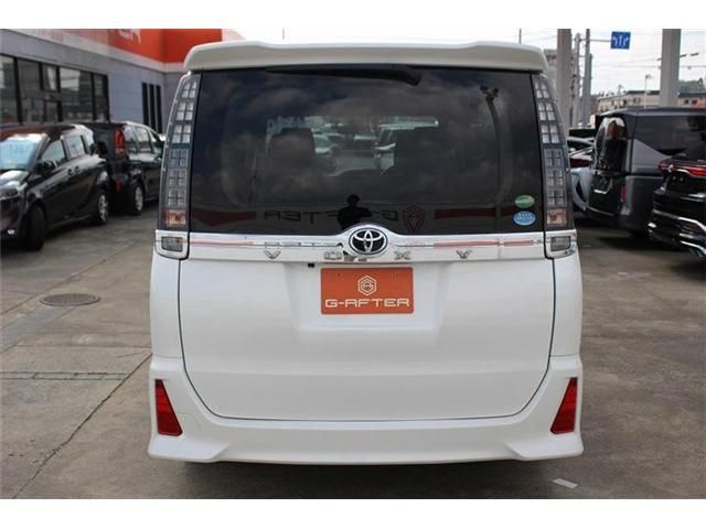 TOYOTA VOXY 2015 Image 31