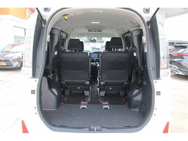 TOYOTA VOXY 2015 Image 31