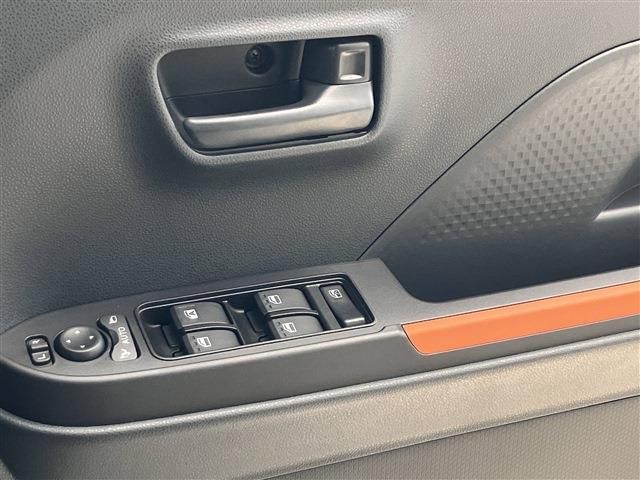 DAIHATSU TANTO FAN CROSS 2025 Image 31