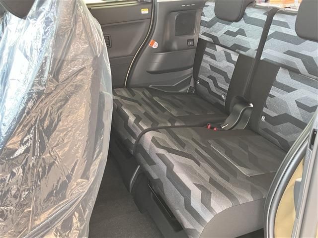 DAIHATSU TANTO FAN CROSS 2025 Image 31