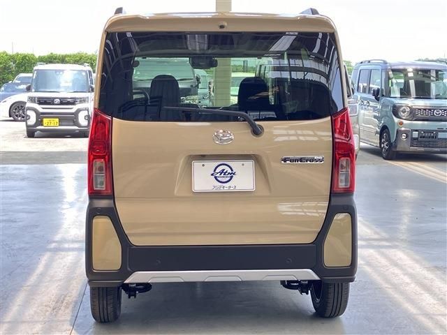 DAIHATSU TANTO FAN CROSS 2025 Image 31