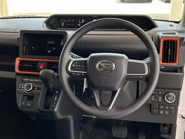 DAIHATSU TANTO FAN CROSS 2025 Image 31