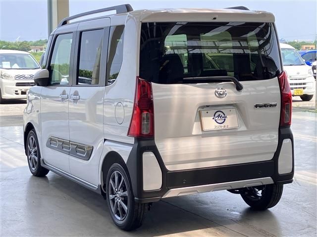 DAIHATSU TANTO FAN CROSS 2025 Image 31