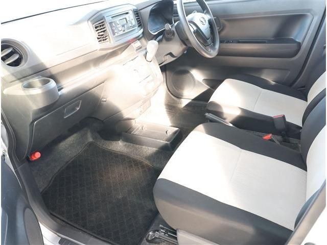 DAIHATSU MIRA E:S 2020 Image 31