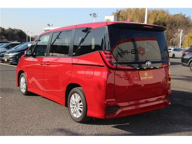 TOYOTA NOAH 2022 Image 31