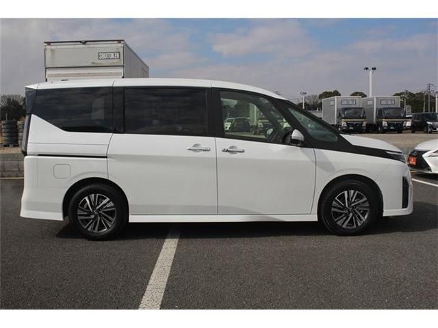 NISSAN SERENA  WG 2025 Image 31