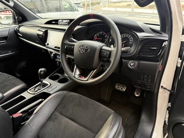 TOYOTA HILUX 4WD 2022 Image 31