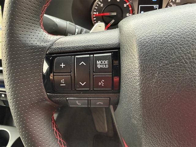 TOYOTA HILUX 4WD 2022 Image 31