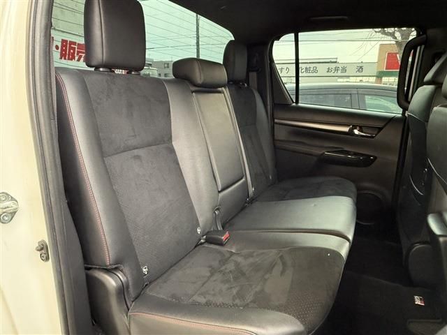 TOYOTA HILUX 4WD 2022 Image 31