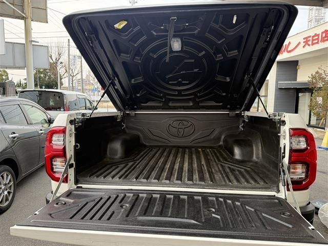 TOYOTA HILUX 4WD 2022 Image 31