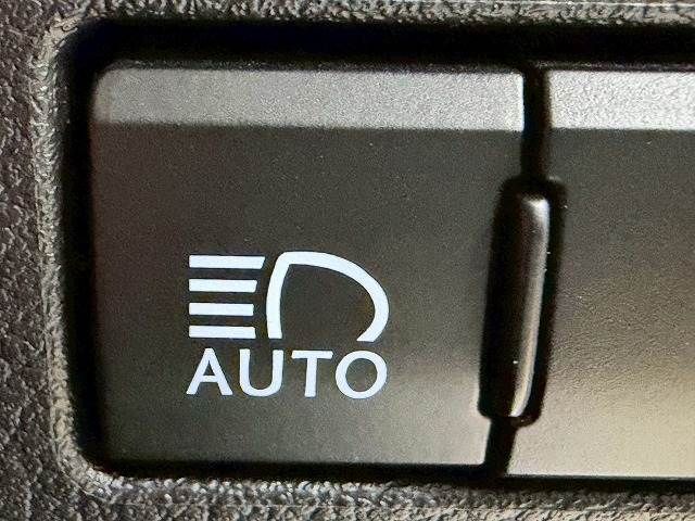 TOYOTA LEXUS NX300 2019 Image 31