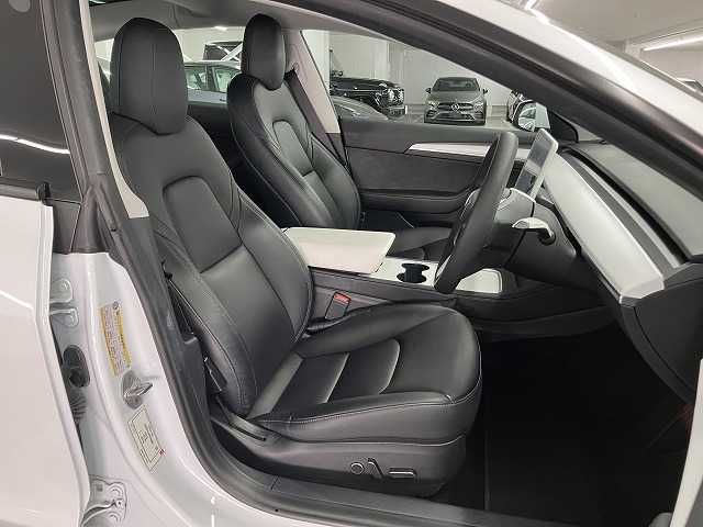 TESLA MODEL 3 2021 Image 31