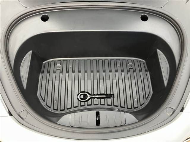 TESLA MODEL 3 2021 Image 31