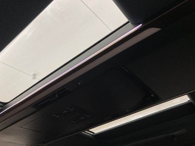 TOYOTA VELLFIRE  HYBRID 2023 Image 31