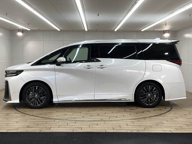 TOYOTA VELLFIRE  HYBRID 2023 Image 31