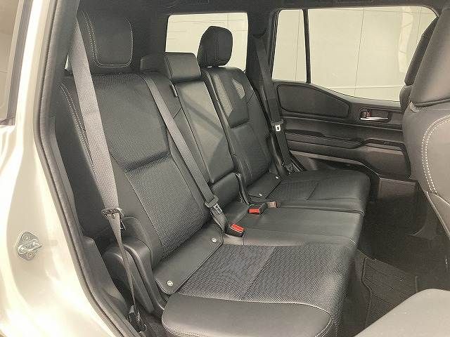 TOYOTA LANDCRUISER 250 2024 Image 31