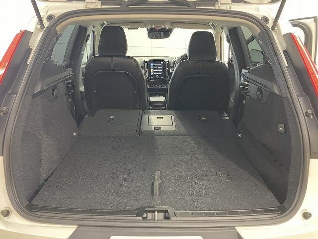 VOLVO XC40 2019 Image 31