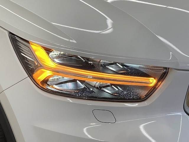 VOLVO XC40 2019 Image 31