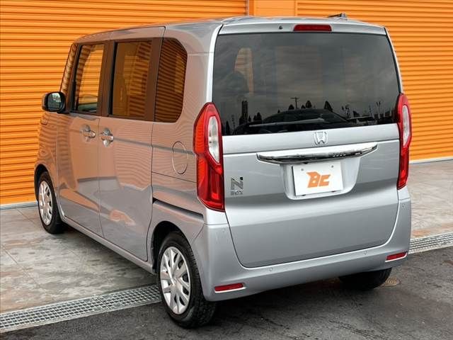 HONDA N BOX 2022 Image 31