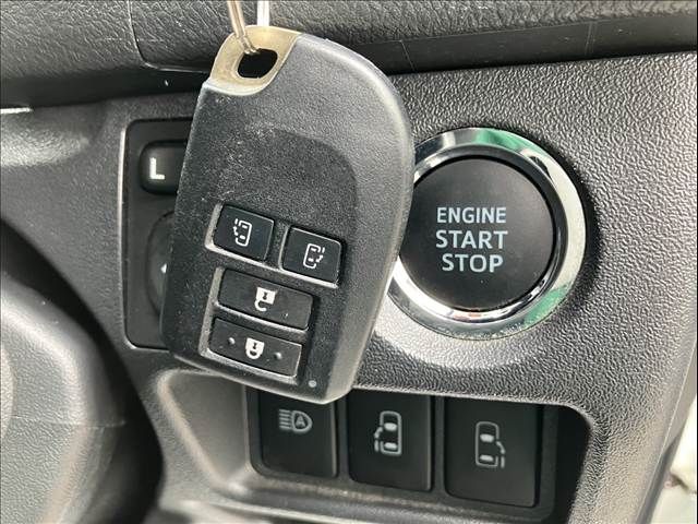 TOYOTA HIACE VAN 2WD 2021 Image 31