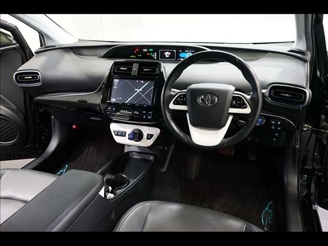 TOYOTA PRIUS 2016 Image 31