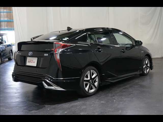 TOYOTA PRIUS 2016 Image 31