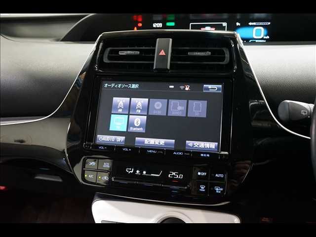 TOYOTA PRIUS 2016 Image 31