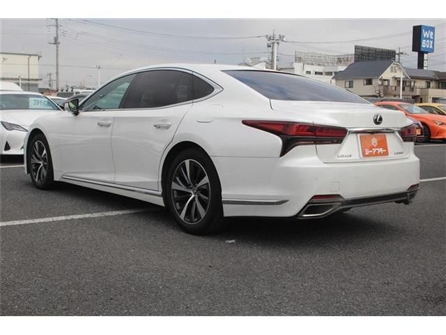 TOYOTA LEXUS LS500 2021 Image 31
