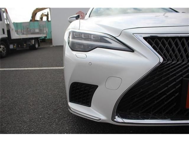 TOYOTA LEXUS LS500 2021 Image 31