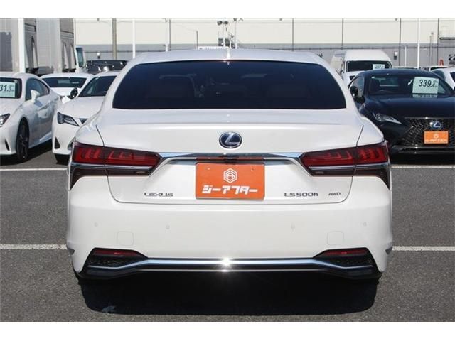 TOYOTA LEXUS LS500H 4WD 2019 Image 31